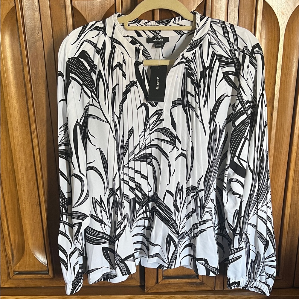 Alfani Pleated Black and White Leaf Print Blouse Professional Elegance